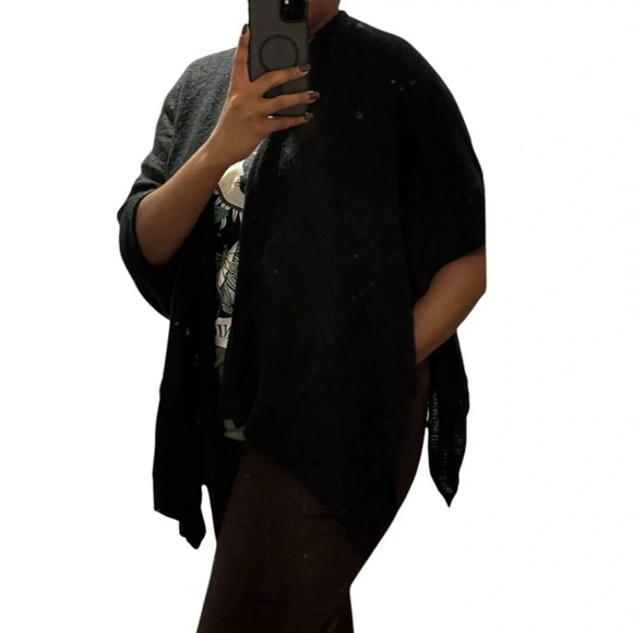 Wooden Ships Wool Blend Poncho Cardigan Knit Women’s Size S/M - Picture 3 of 11